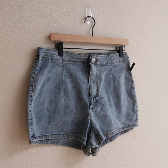 NWT • Wild Fable • Highest Rise Denim Shorts 14/32 Waist - Picture 4 of 8